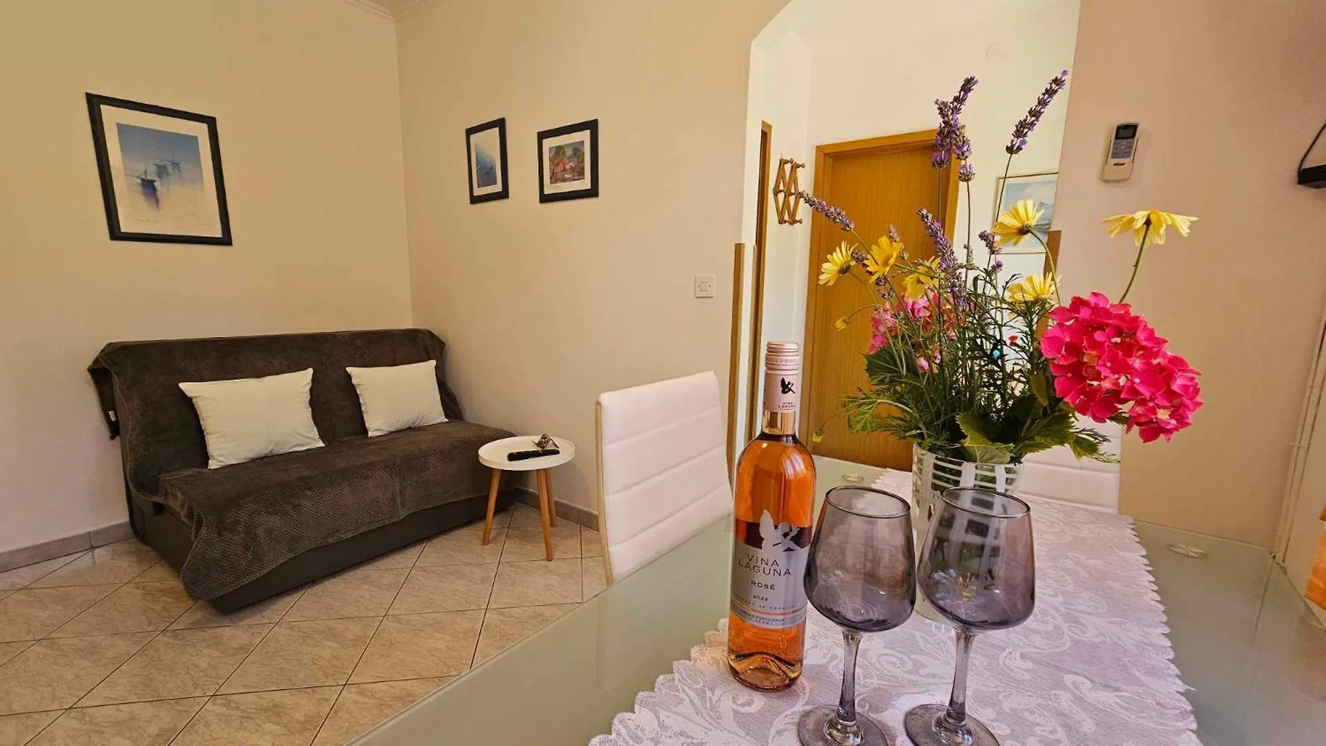 Apartmani Rita Oliva Novigrad  Croatia